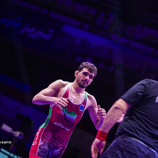 حسینی فینال را میلیمتری باخت؛ نایب‌قهرمانی کشتی‌گیر تهران در تبریز