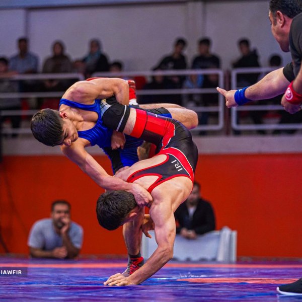 تلاش 2 کشتی‌گیر تهران برای طلای روز دوم مسابقات قهرمان کشوری نوجوانان