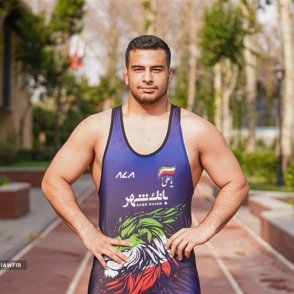 نفر سوم کشتی آزاد نوجوانان جهان جراحی شد +عکس