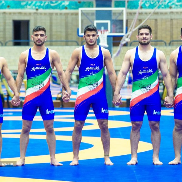 شمسی‌پور و محمدنژاد فینالیست شدند؛ رویارویی کشتی‌گیر تهرانی با آلپ‌ارسلان بگنجوف برای طلا